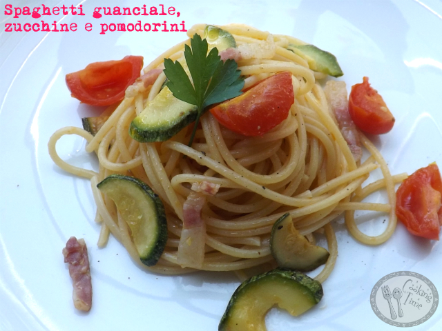 Spaghetti guanciale, zucchine e pomodorini